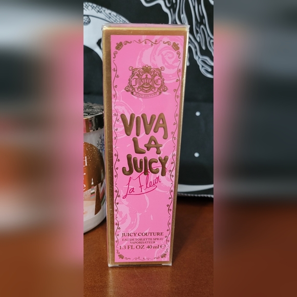 JUICY COUTURE eau de toilette and bag bundle - Picture 6 of 9